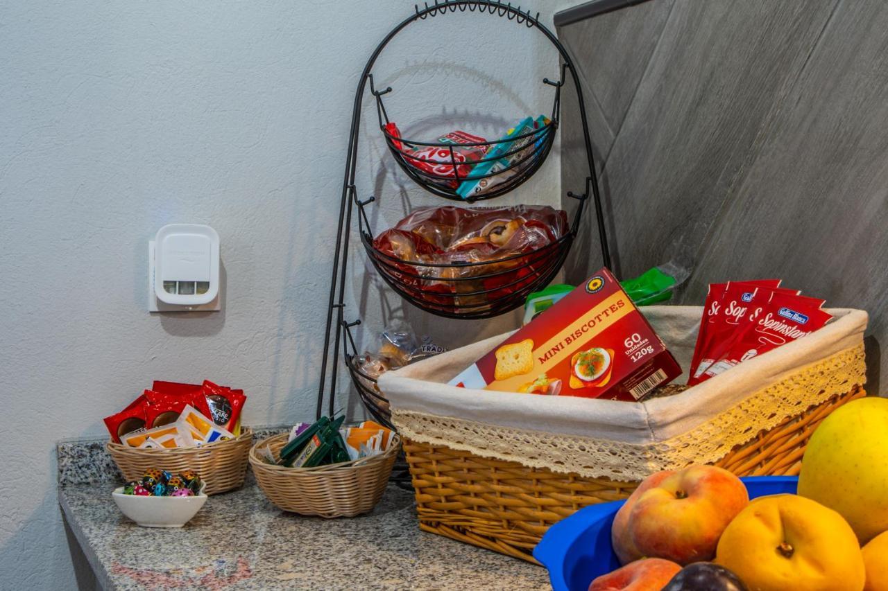 Apartamentos Turisticos El Altozano Fuentes de León エクステリア 写真